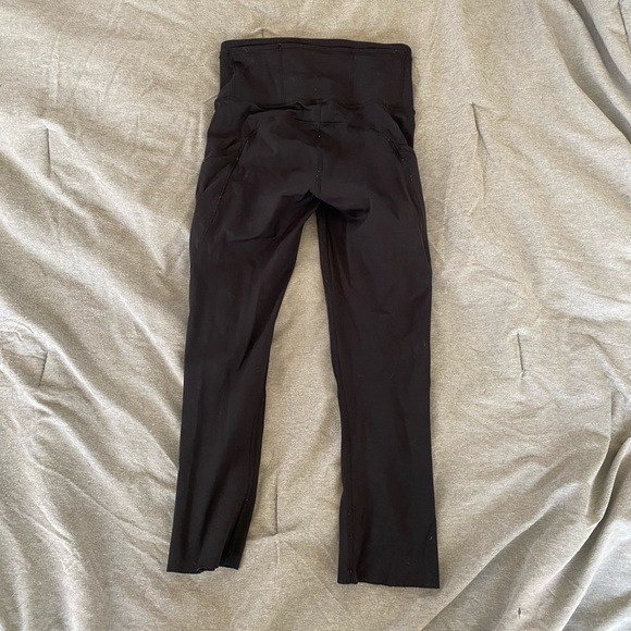 EUC lulu lemon fast and free crop nulux 19” - Picture 5 of 5